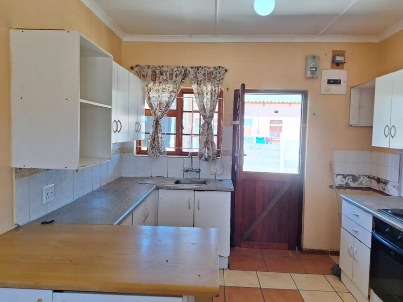 Fire the landlord! - Photo 5