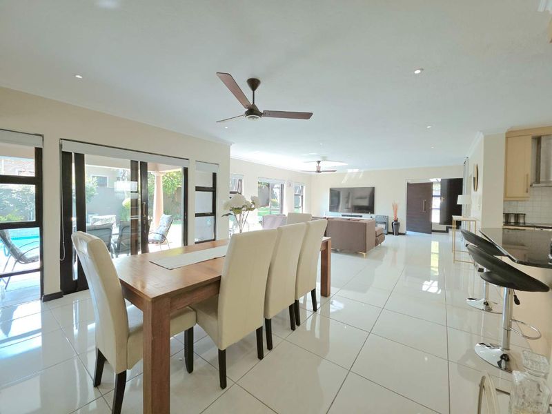 Modern 3-Bedroom Executive Home in Douglasdale - Photo 3