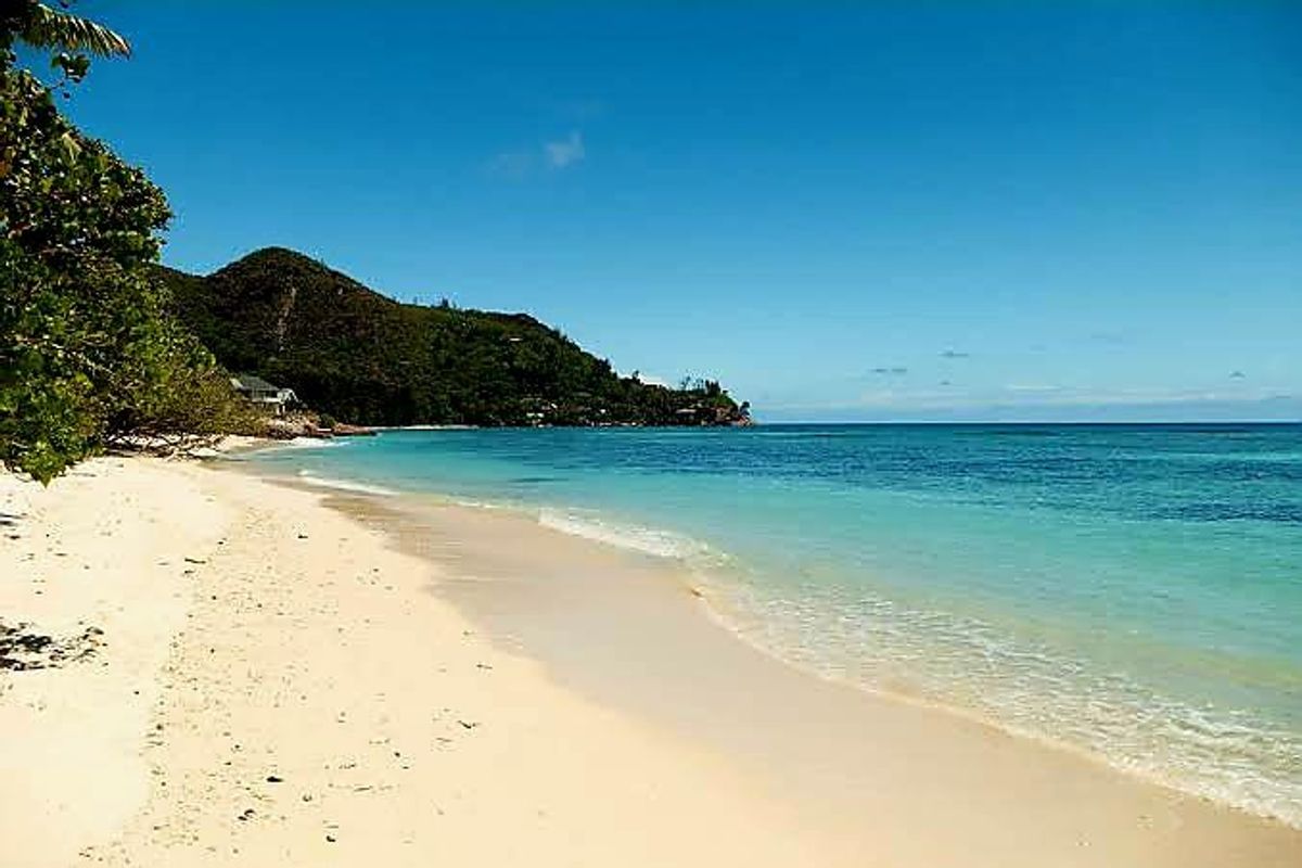 Prime residential/tourism development beachfront land - Photo 4