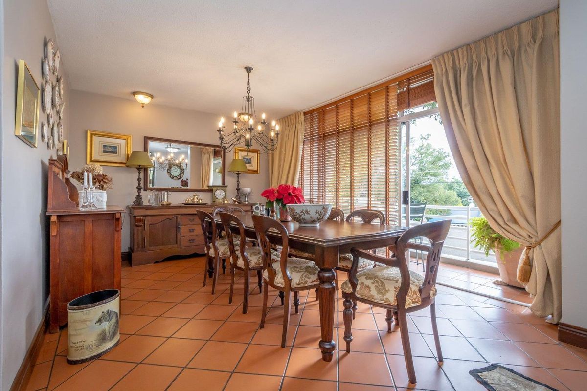 Charming Multi-level Property in Westdene - Photo 4