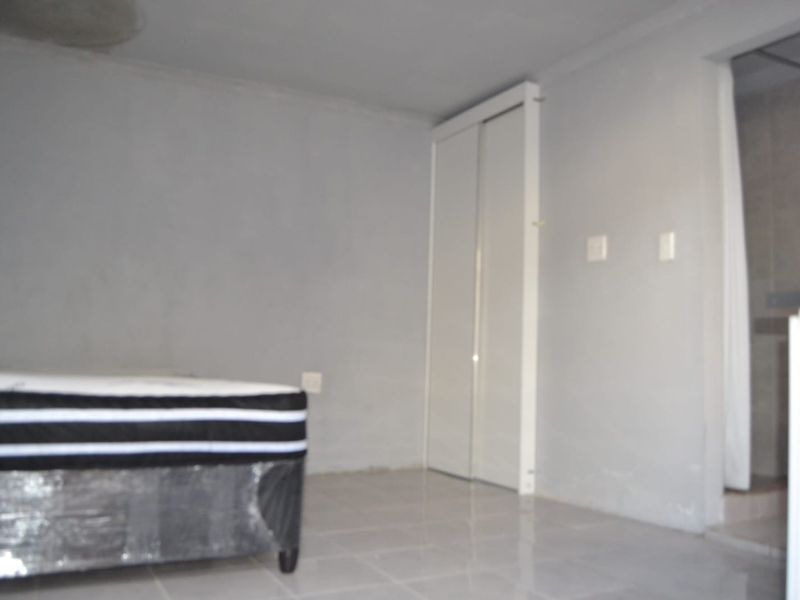 Charming Flat for Rent in Ilitha Park, Khayelitsha - Photo 10