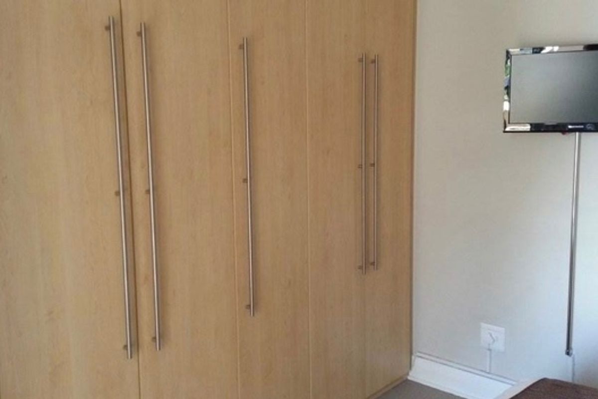 1 BED FULLY FURNISHED MODERN APARTMENT MORNINGSIDE FOR SALE - Photo 5