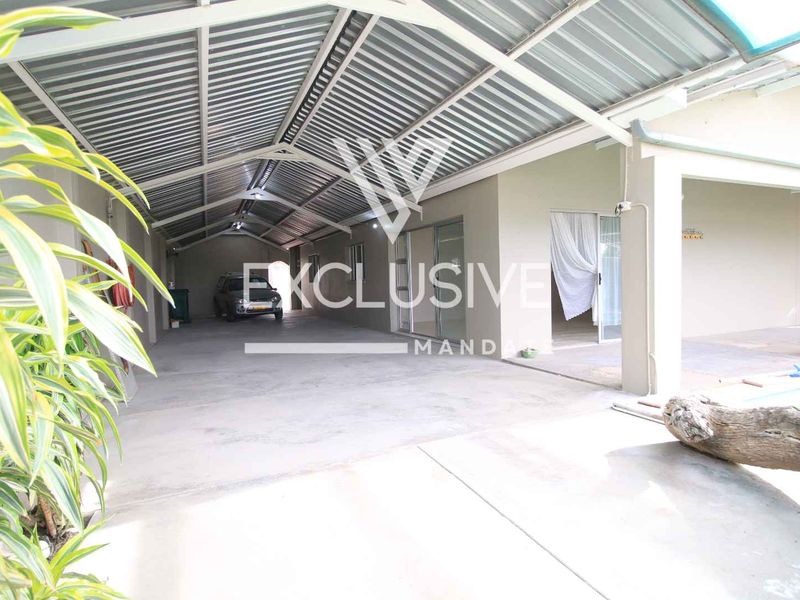 Your Private Oasis in Ondangwa – Pool, Privacy, and Prime Location! - Photo 3