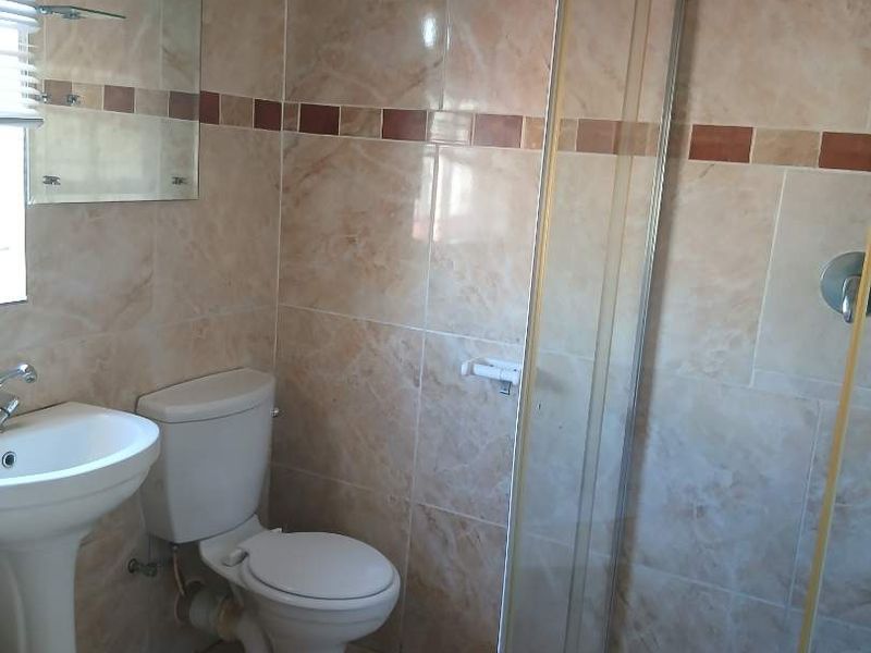 3 bedroom house in Dorado Valley - Photo 5