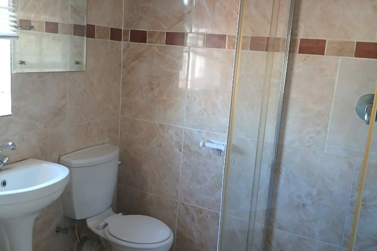 3 bedroom house in Dorado Valley - Photo 5