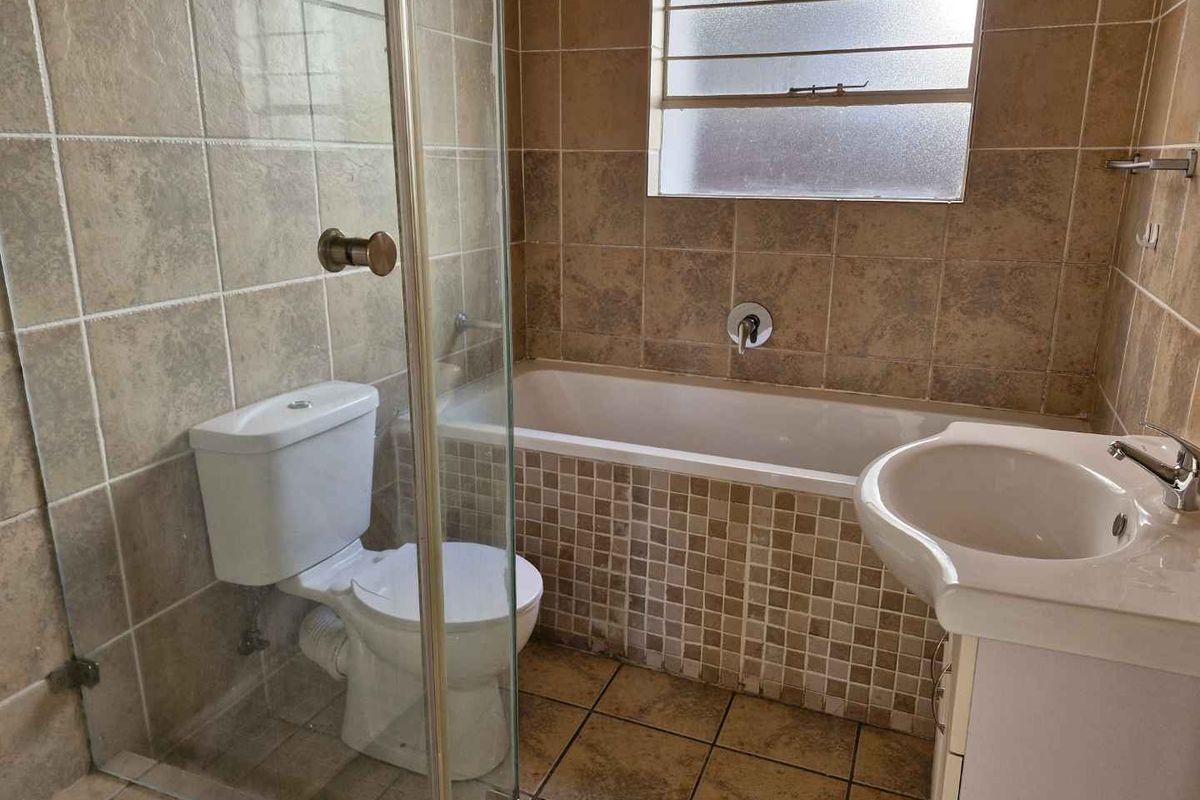 PERFECT PRICE, PERFECT LOCATION - Photo 3