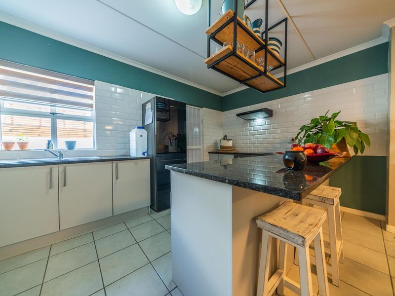 3-Bedroom Townhouse for sale in Stellenbosch - Photo 10