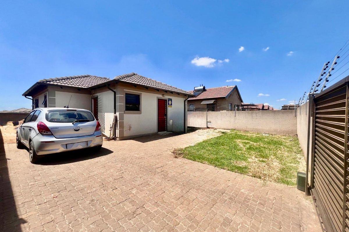 3 Bedroom for Sale at Alliance - Photo 2