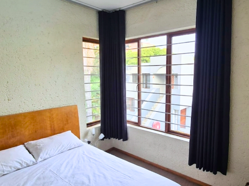 Modern 2-Bedroom Apartment in the Heart of Sandton - Photo 10