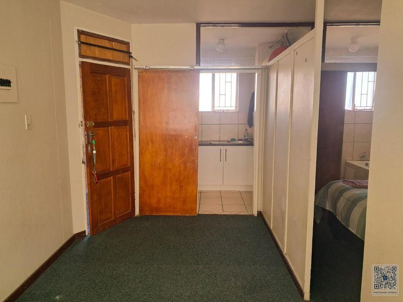 1 Bedroom Apartment In Kalahari Complex In Sunnyside - Photo 9