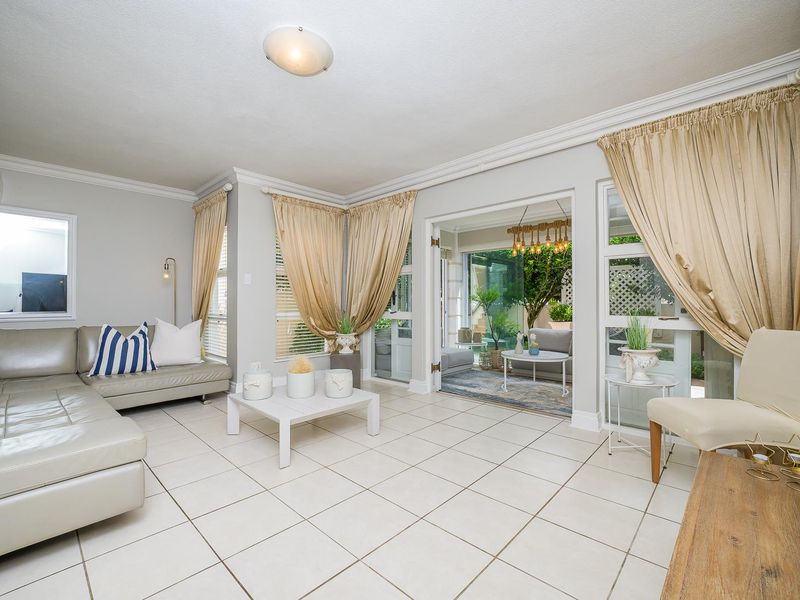 Pet-Friendly Townhouse for Sale | Secure Ilala Ridge Estate | Parking for 4 vehicles - Photo 8