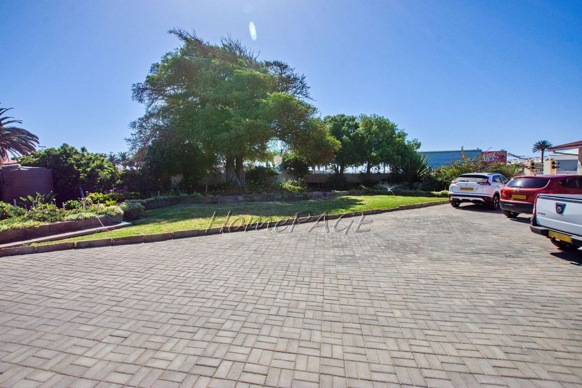 Vineta, Swakopmund: General Business Zoned 3 Bedr home for sale - Photo 3