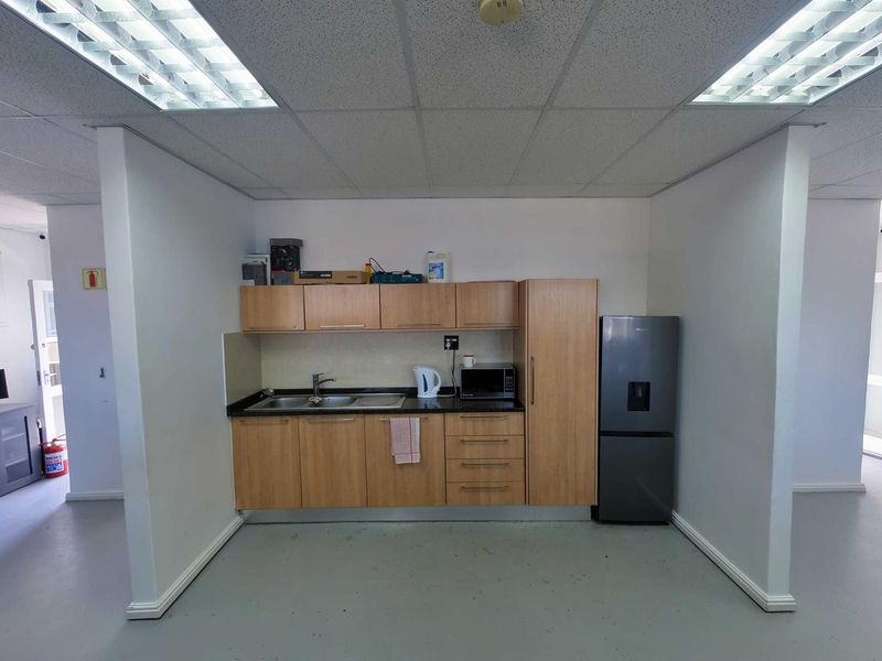 Functional and Practical: 2nd-Floor Office at Millennium Business Park - Photo 8