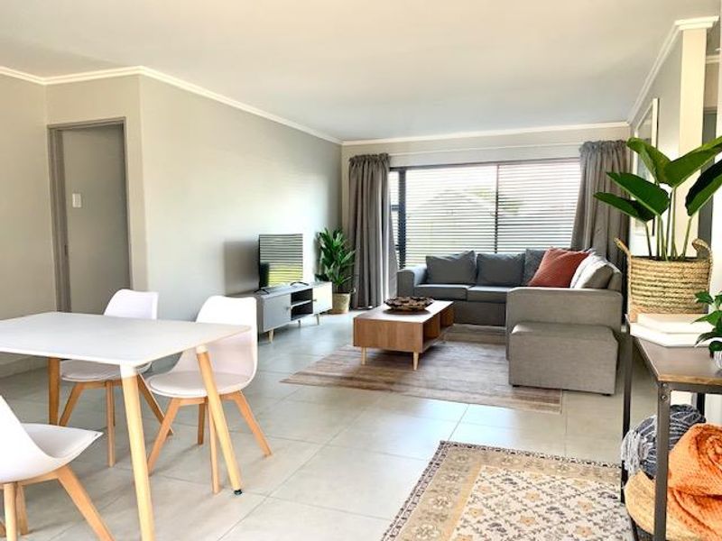 Newly Built Contemporary Townhouses in Pellissier - Photo 3