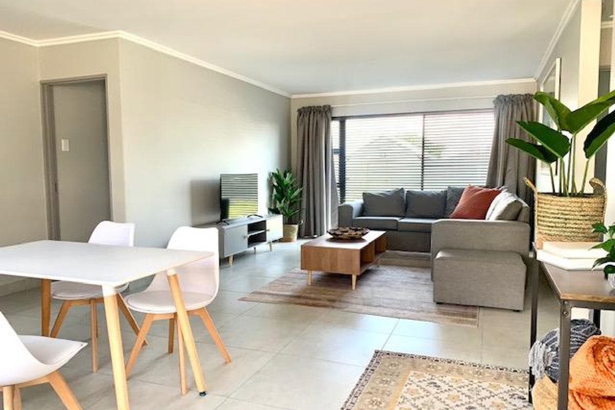 Newly Built Contemporary Townhouses in Pellissier - Photo 3