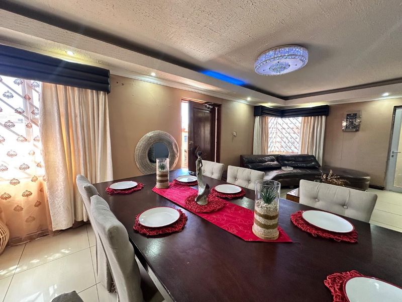 Neat Spacious - Photo 5