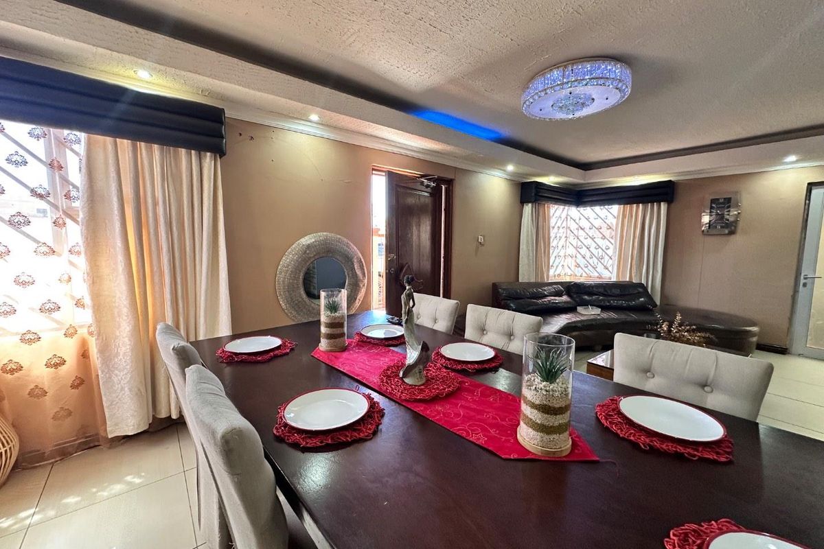 Neat Spacious - Photo 5