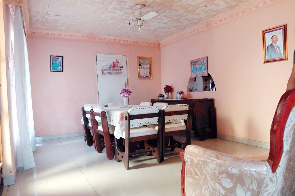 Prime Location: Steps from Palm Springs & Eyethu Mall! - Photo 3