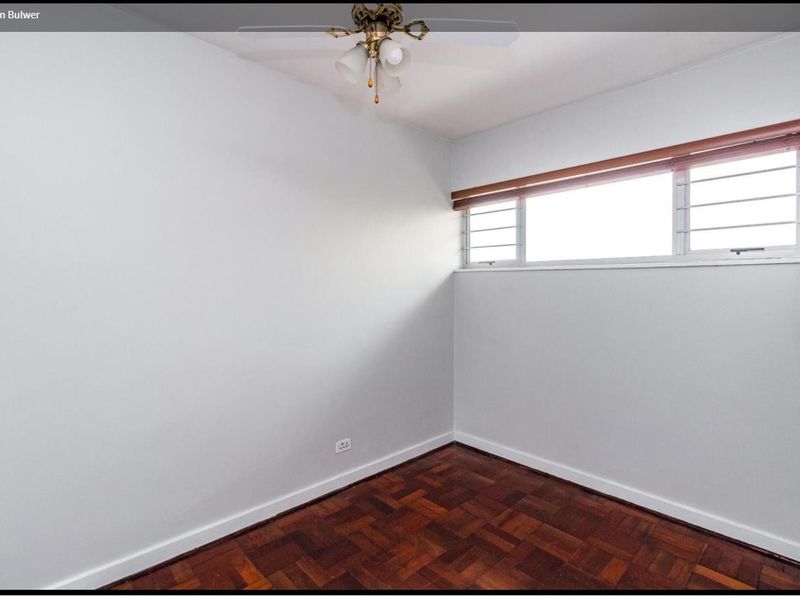 Glenwood Property with Substantial 3,328 sqm Erf and Development Potential - Photo 9