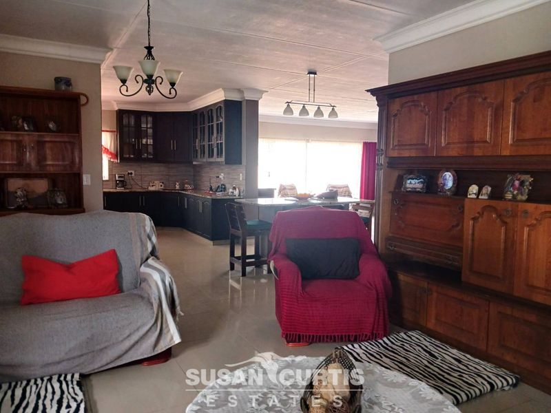 Beautiful Developed Small Holding - Photo 5