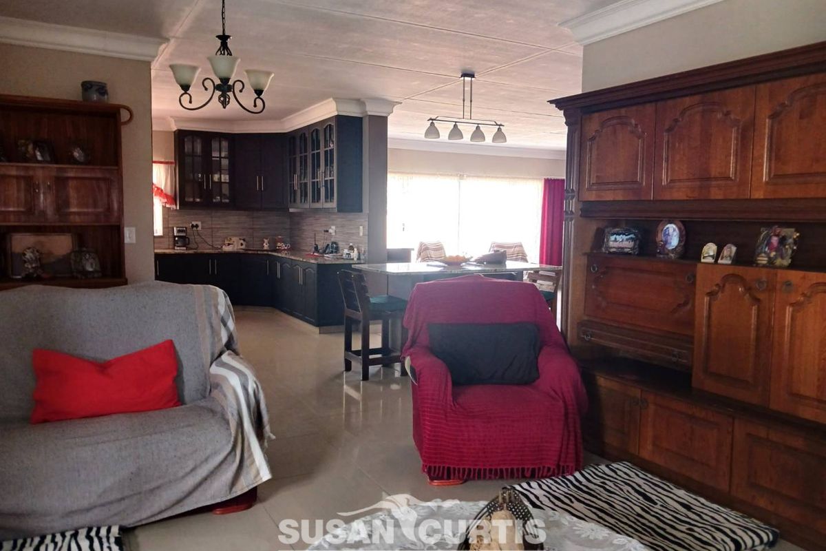 Beautiful Developed Small Holding - Photo 5