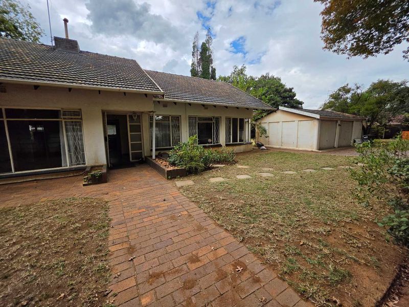 3 Bedroom Fixer-Upper with Cottage in Rynfield Estates | Exclusive Mandate - Photo 3