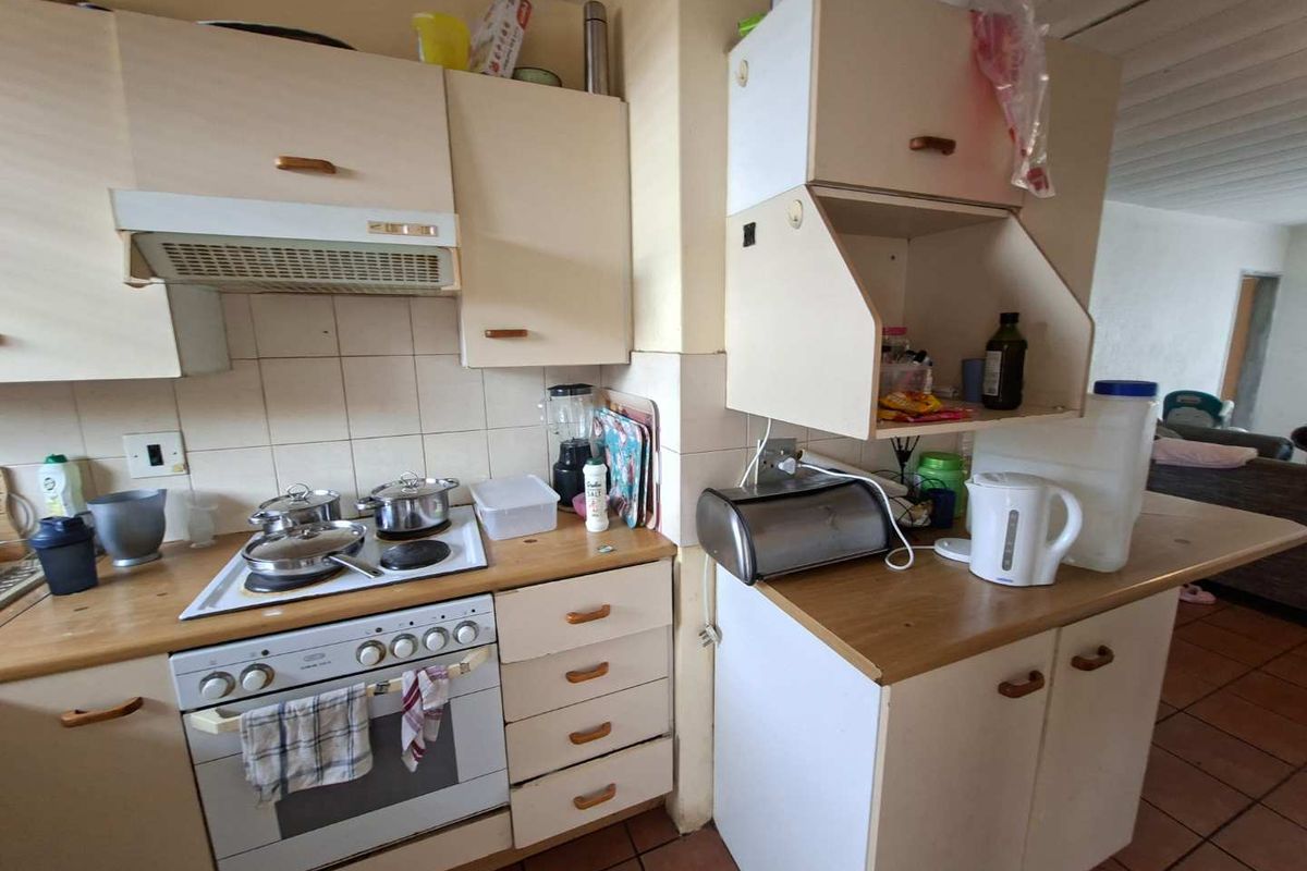 2 Bedroom Apartment For Sale - Photo 4