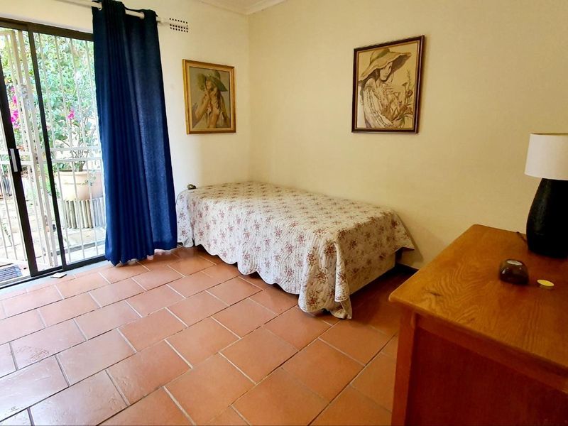 Spacious 1-Bed Apartment in Heldervue with Fireplace & Patio! - Photo 8