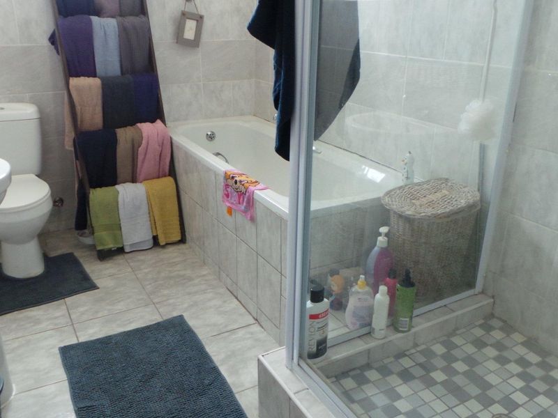 Duplex Home close to the Lagoon - Photo 9