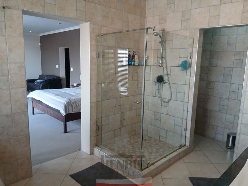 No words can do this house justice in terms of elegance, space & style - Photo 8