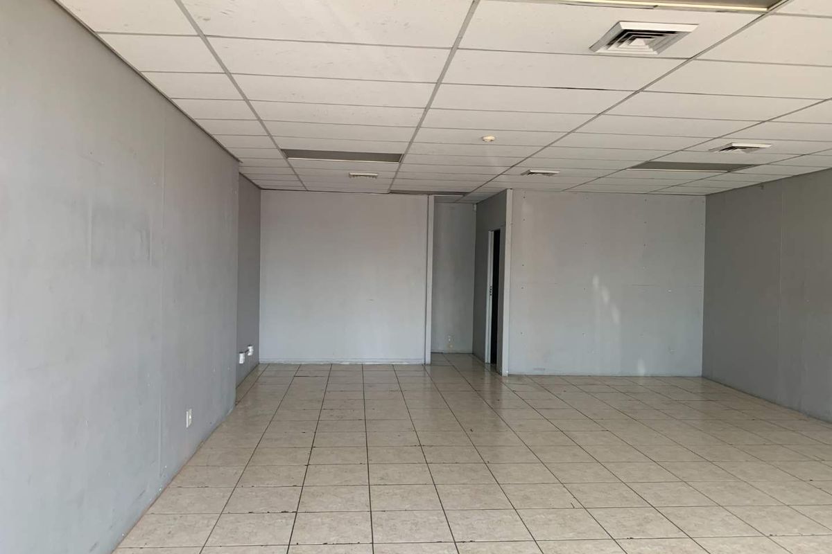 Destination Store Opportunity: 76m2 on Busy Durban Rd - Photo 2