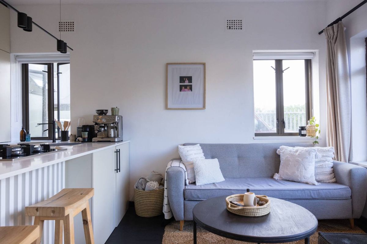 Architecturally Renovated Garden Apartment in the Heart of Fish Hoek! - Photo 4