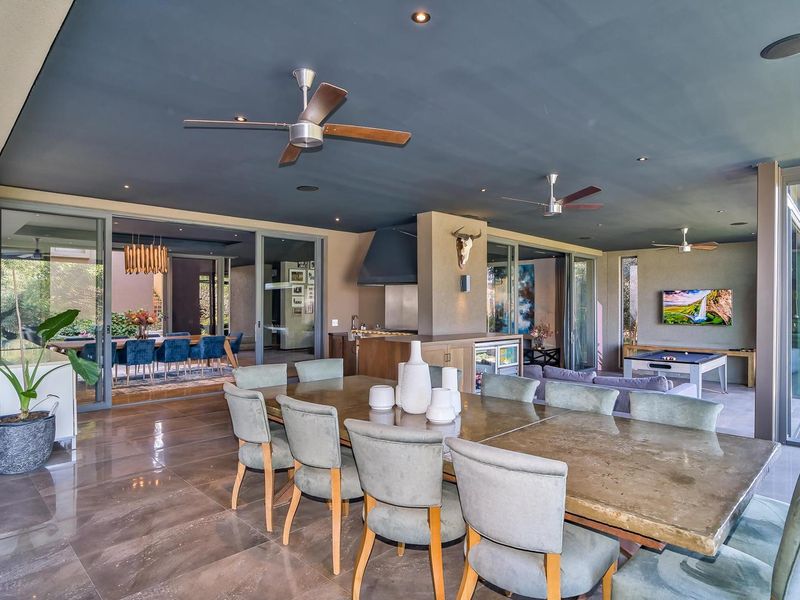 ULTRA MODERN 5 BEDROOM HOME ON HAWAAN ESTATE - Photo 4