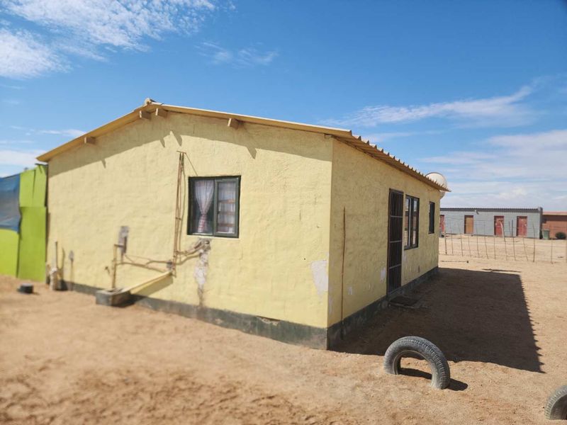 Corner plot property in Omdel, Henties Bay. - Photo 3