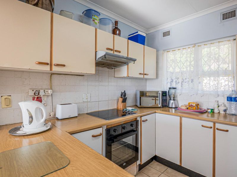 Simplex with sea views - Photo 8