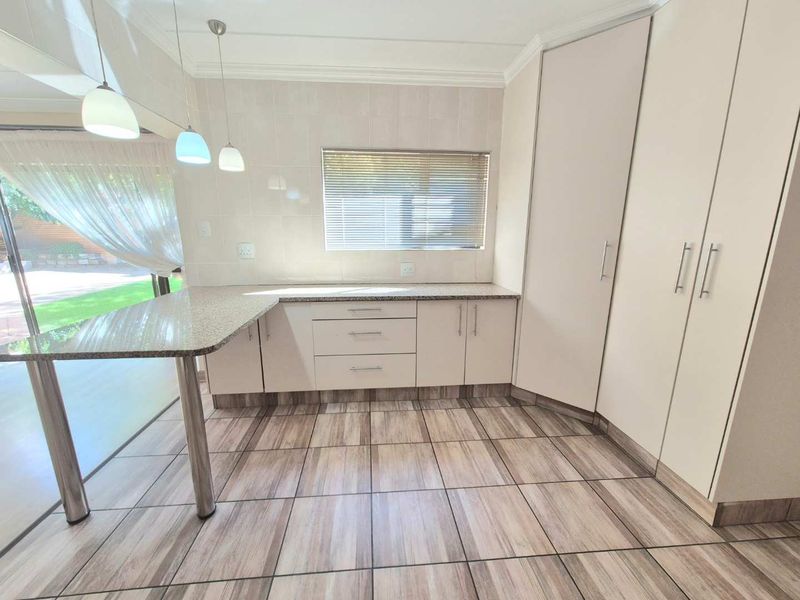 Luxury Living in the Heart of the North - Photo 8