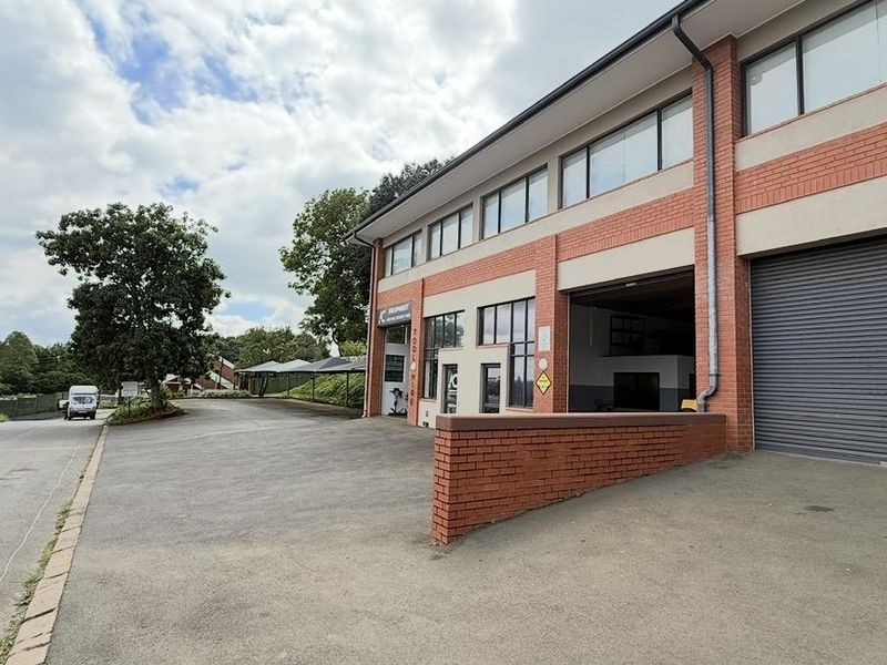 Mini Industrial / Commercial Unit for Sale – Hilton - Photo 4