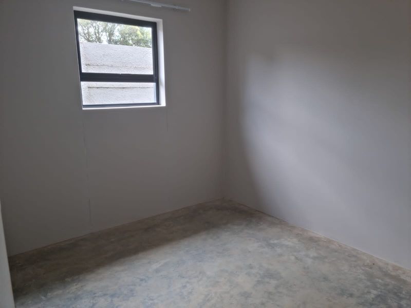 Tanganani Brand New - R 664 400, 2 beds, 1 bath ! - Photo 8