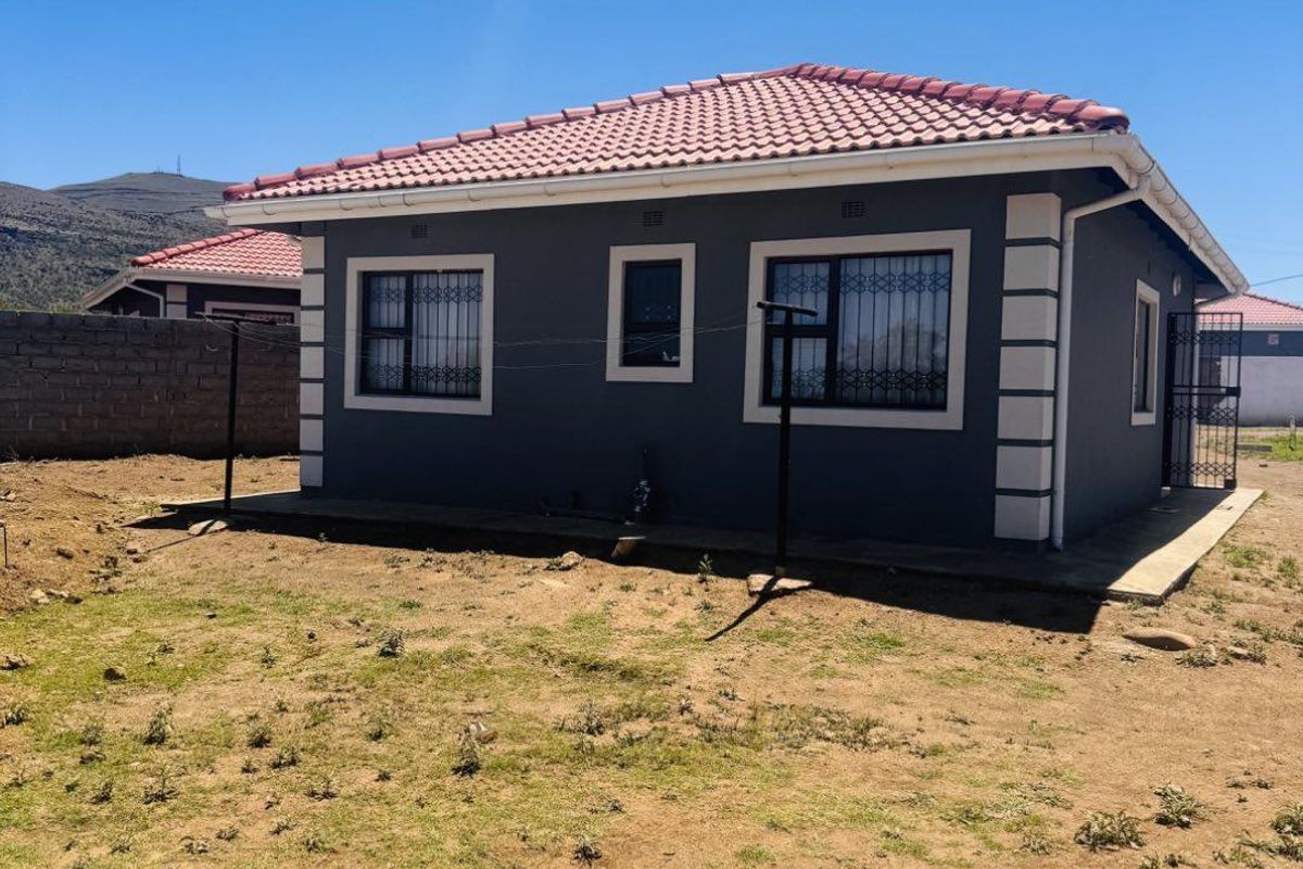 Property For Sale in Queenstown - Photo 4