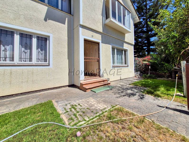 Lagoon, Walvis Bay:  Large Double Storey Home is for Sale - Photo 2