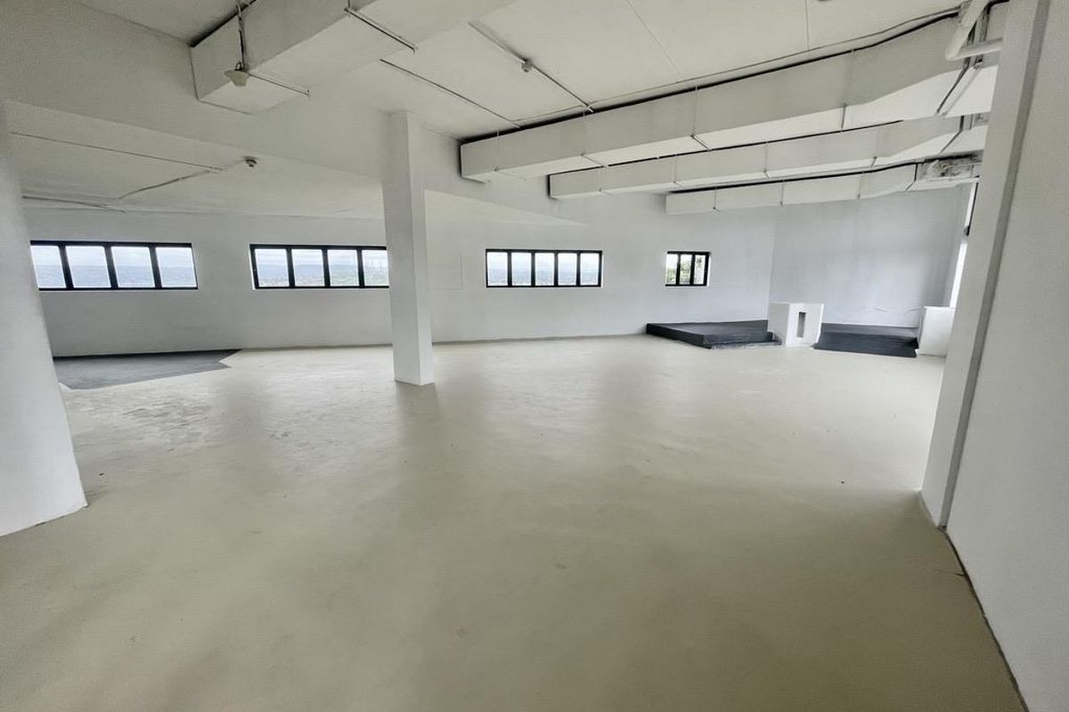 Hendra - Premium Restaurant Space Available in Sunningdale - Photo 3