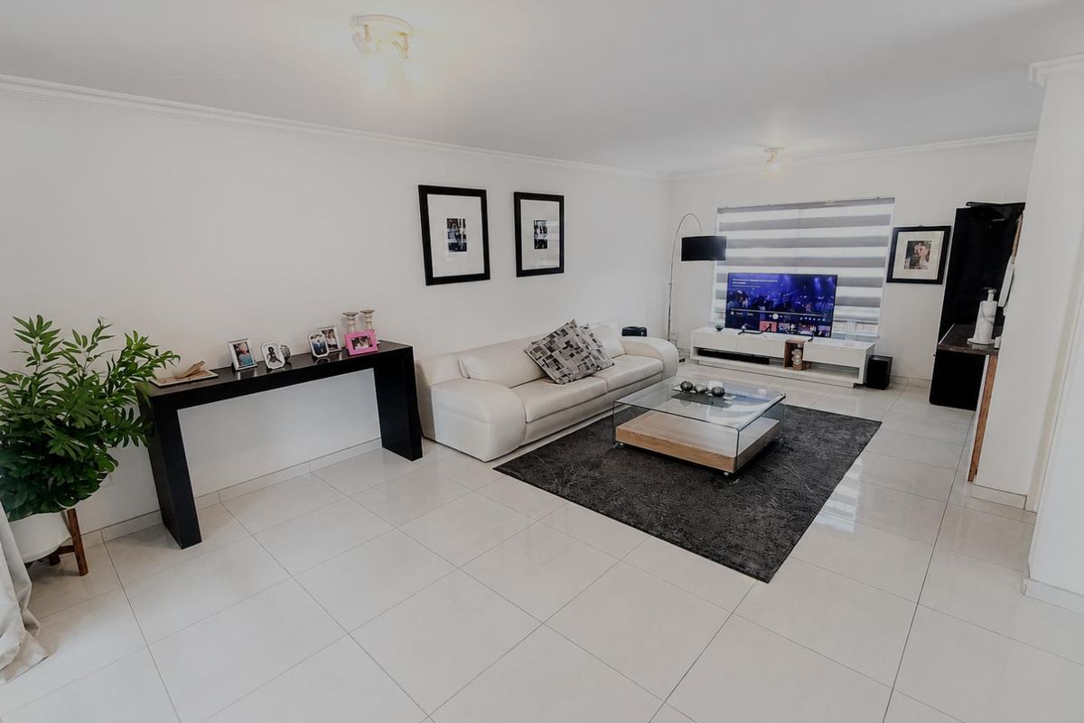 3 Bedroom Townhouse to rent in Wigeheuwel - Photo 3