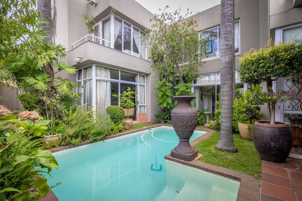 Charming Multi-level Property in Westdene - Photo 3