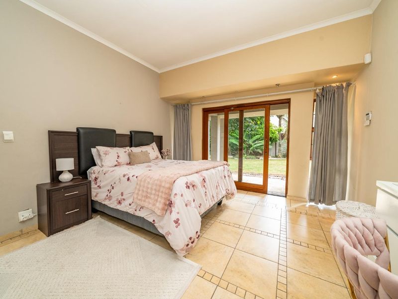 A Family Home in the heart of  GLEN MARAIS - Photo 5