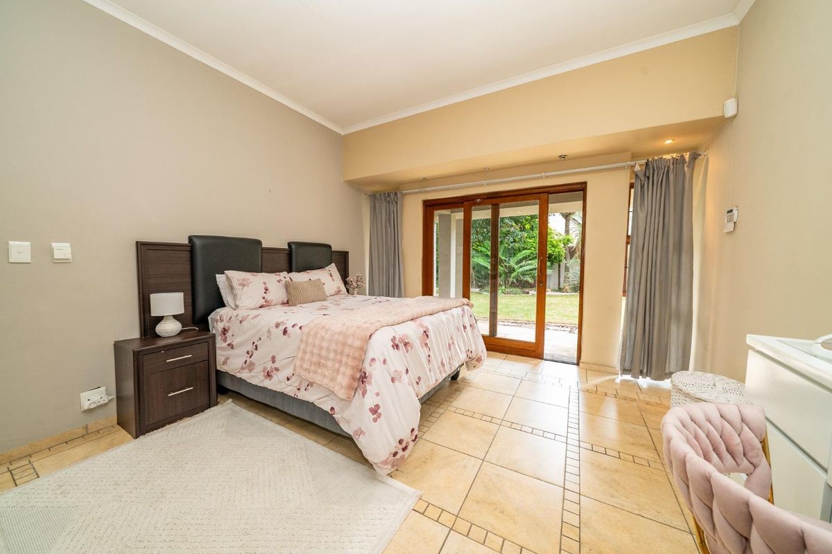 A Family Home in the heart of  GLEN MARAIS - Photo 5