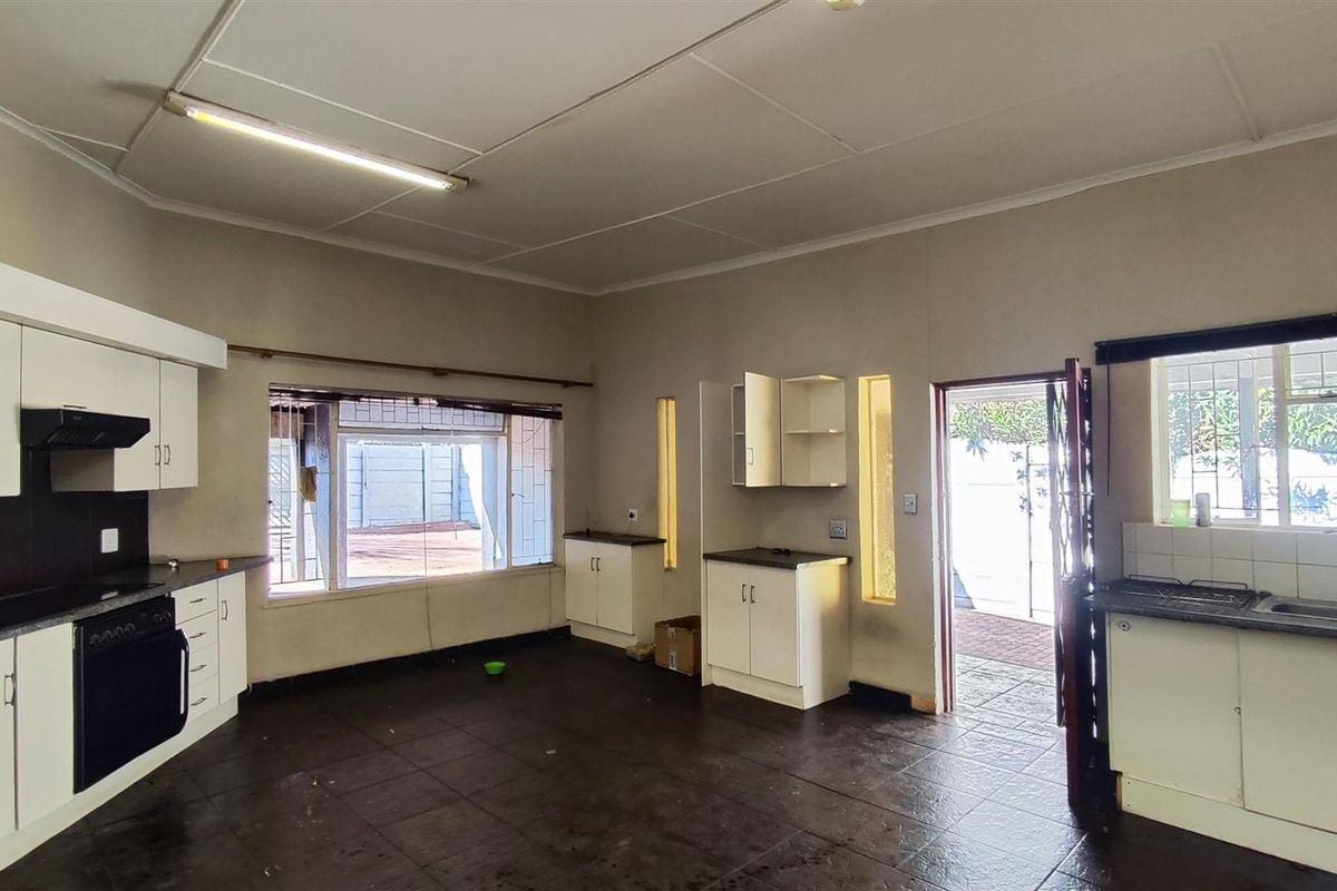 House For Sale in Alberton - Photo 4