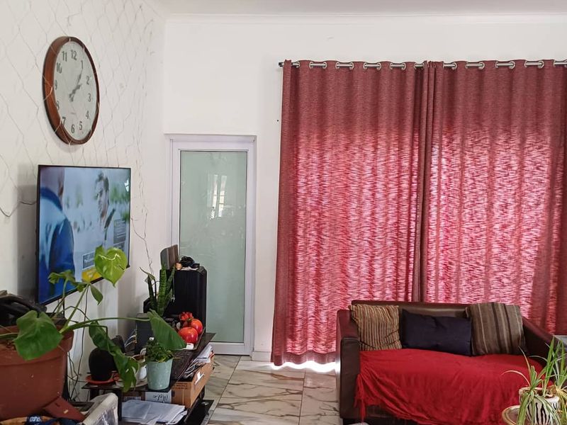 Three Bedroom Home for Sale in Thorn Valley - Photo 4