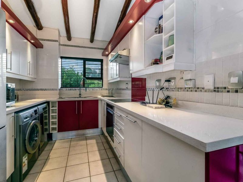 3 BEDROOM LOFT APARTNENT FOR SALE IN MORNINGSIDE!! - Photo 4