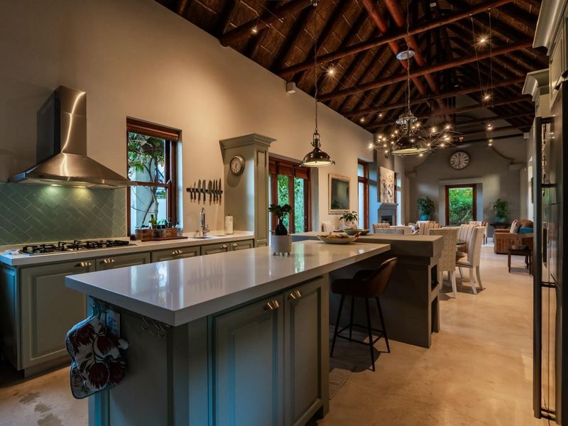 Luxury 5-Bedroom Home in Pearl Valley Golf Estate, Paarl - Photo 4