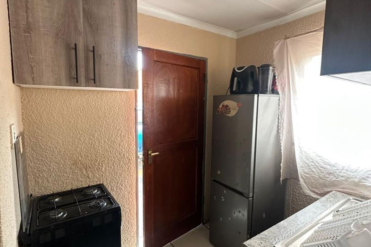 2 Bedroom House For Sale Evaton West - Photo 5